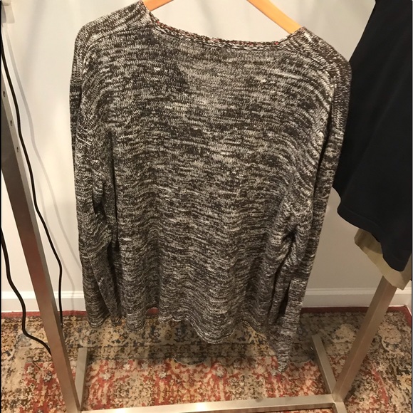 Sweater - Picture 2 of 3